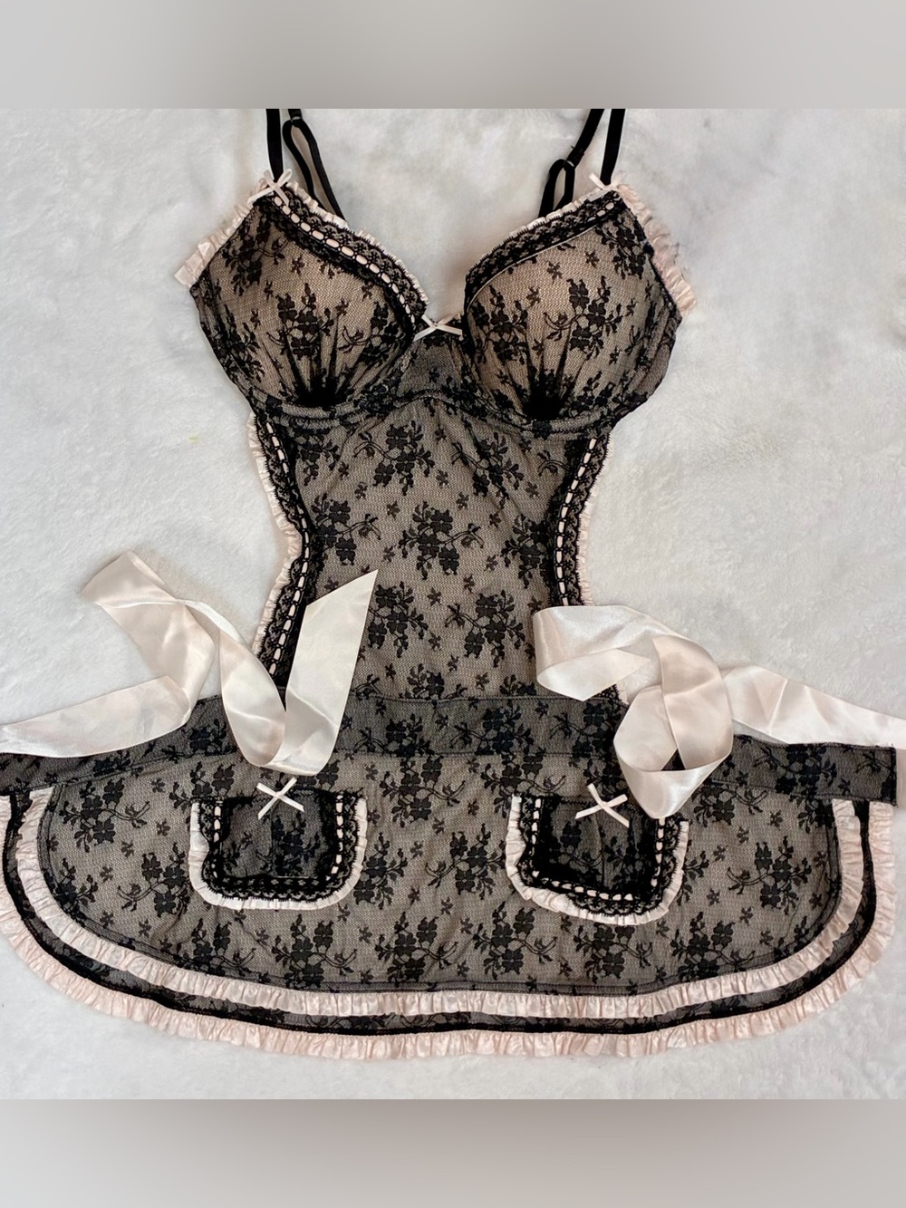 Vintage Y2K Victoria’s Secret Sexy Little Things French Maid Lace Apron 36C